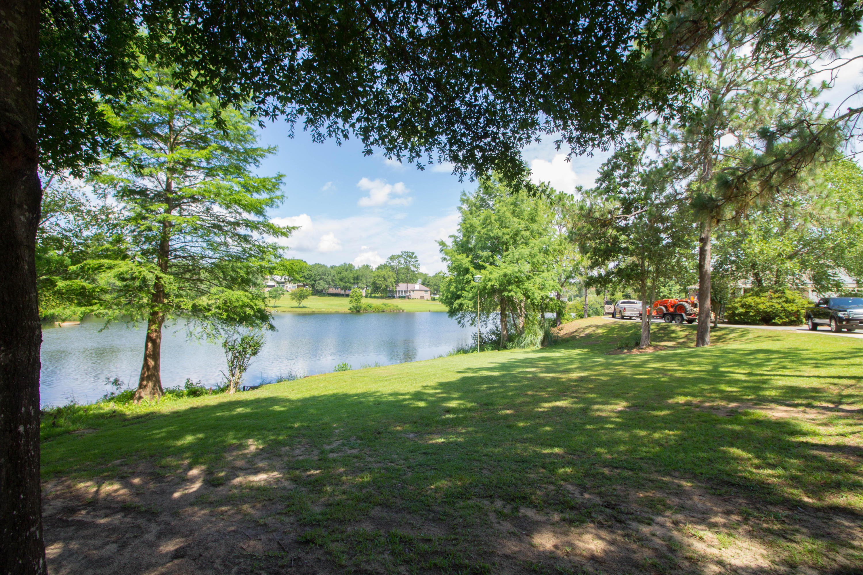 LAKESIDE EAST - Residential