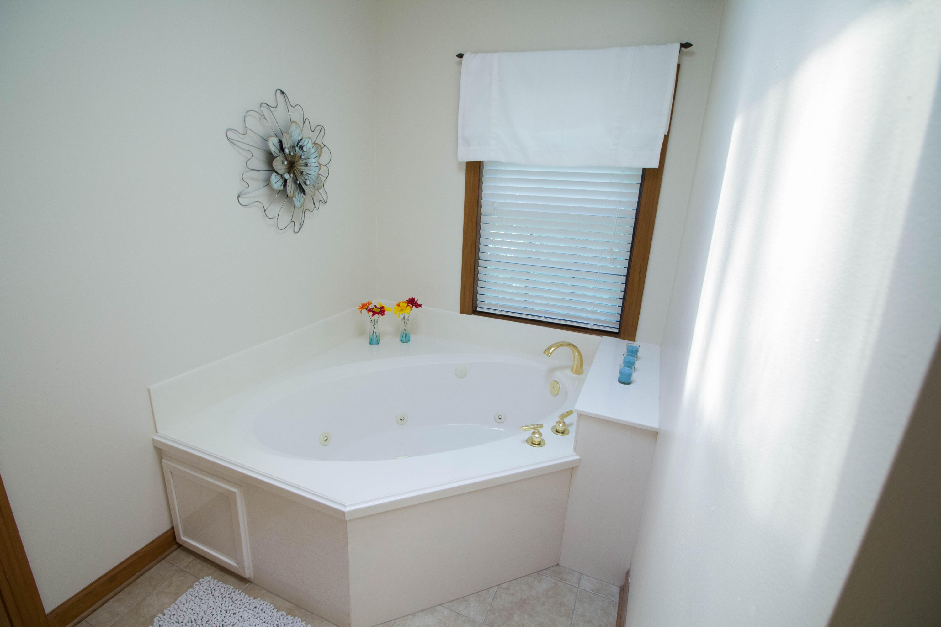 LAKESIDE EAST - Residential