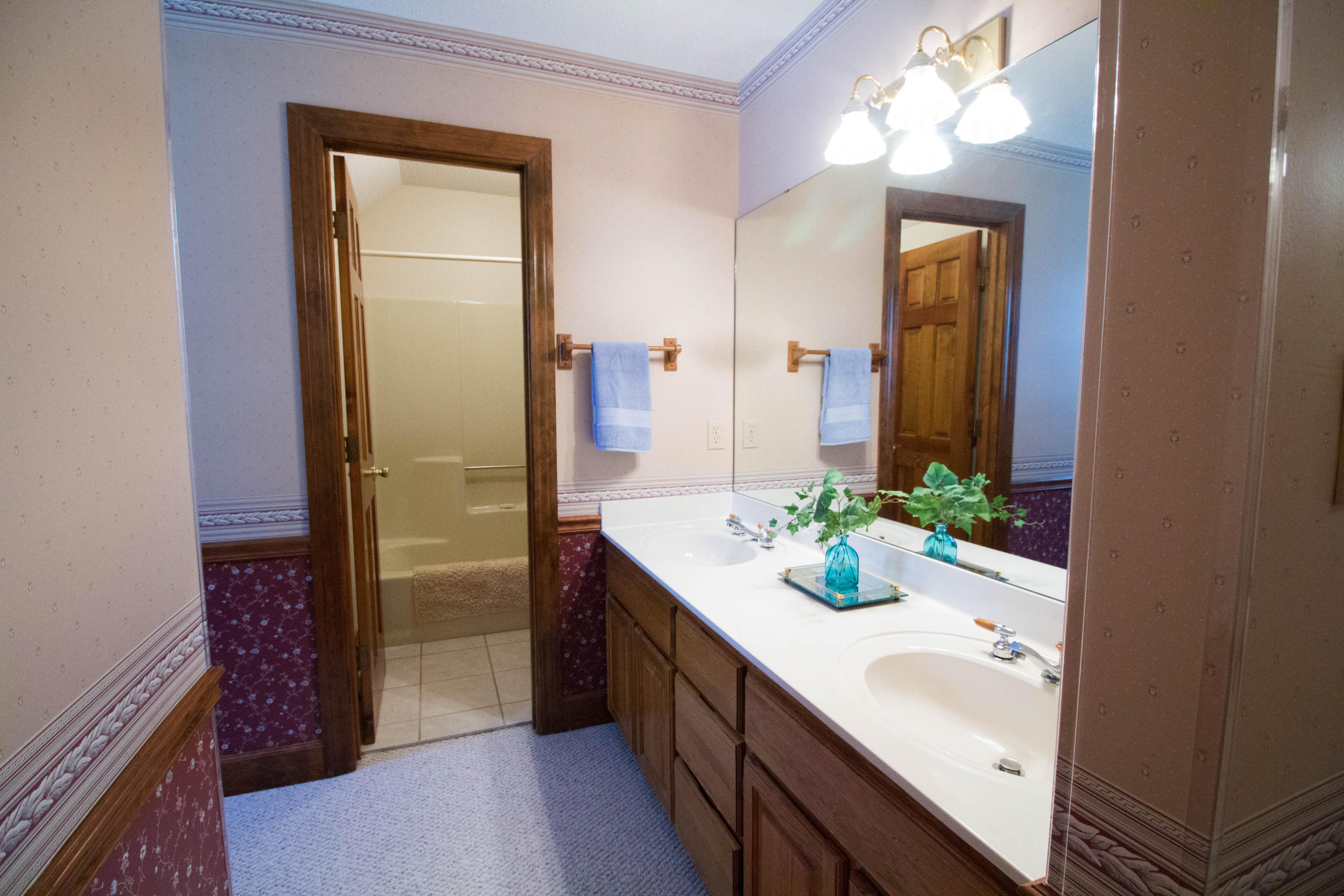 LAKESIDE EAST - Residential