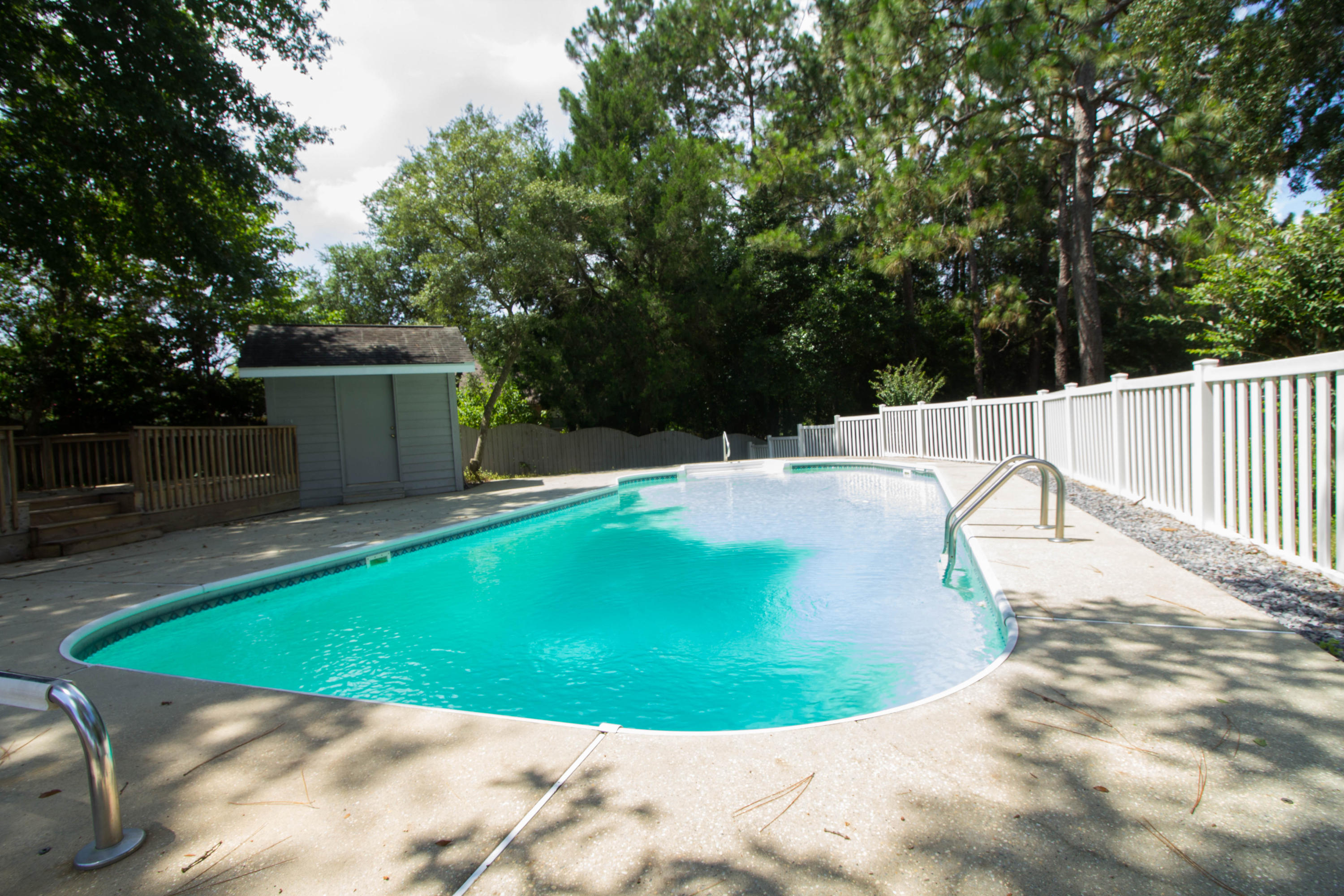 LAKESIDE EAST - Residential