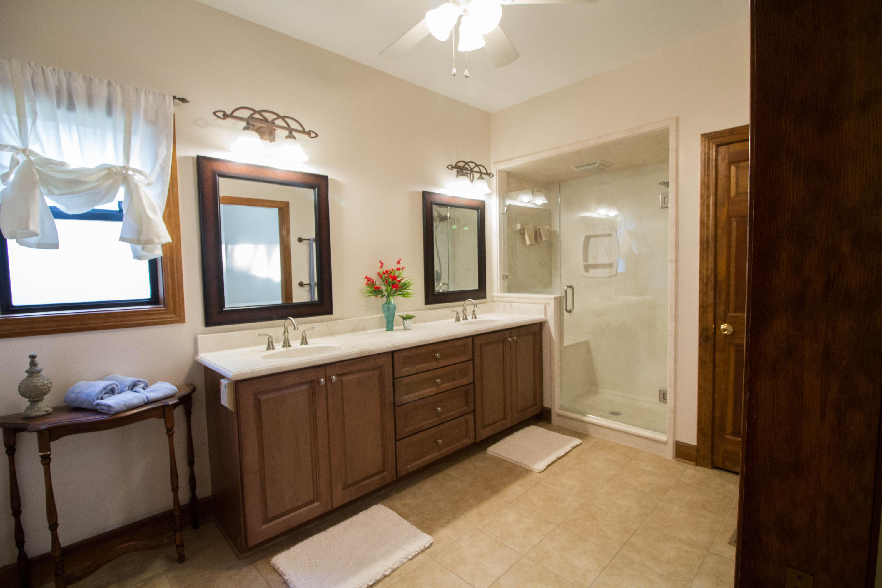 LAKESIDE EAST - Residential