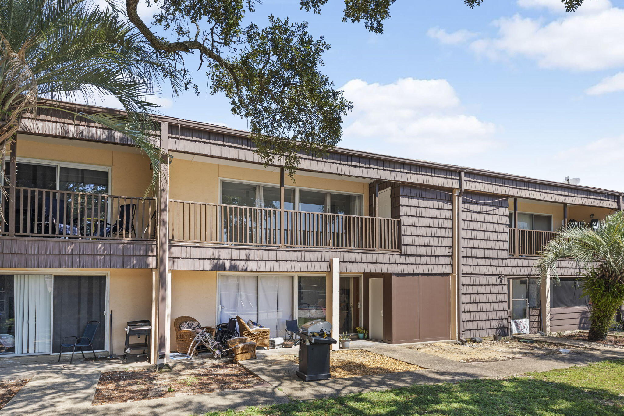 SPANISH VILLAS CONDO - Residential