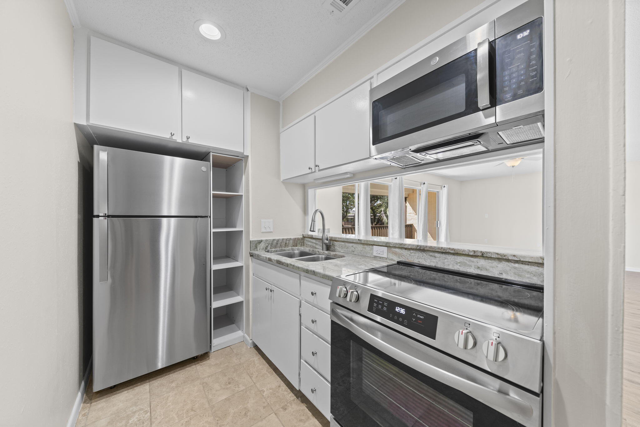 SPANISH VILLAS CONDO - Residential