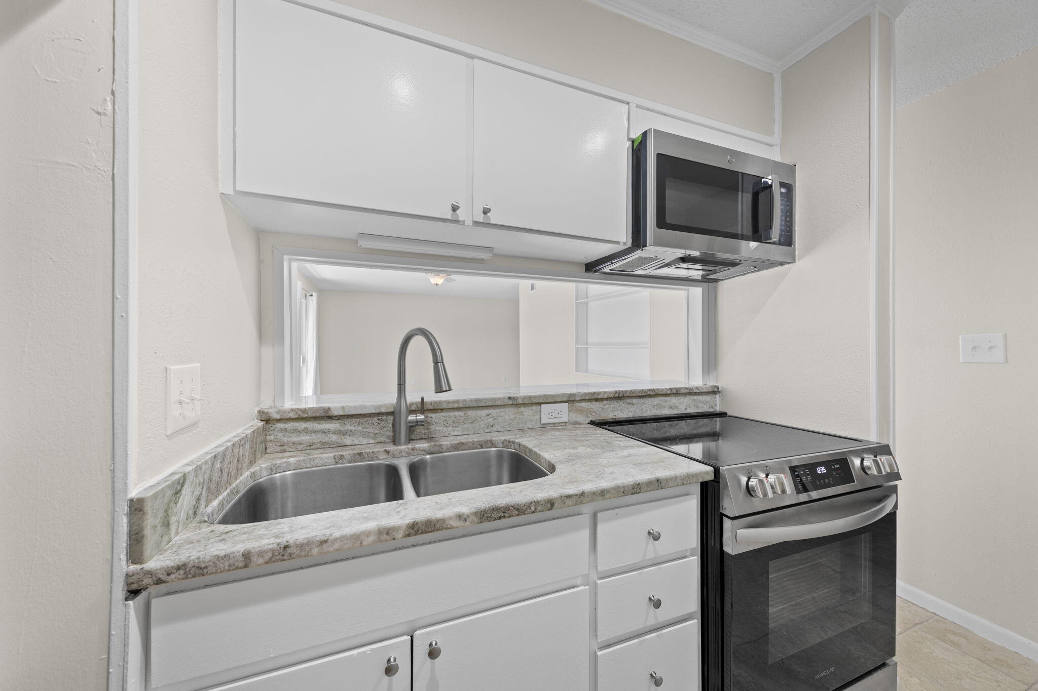 SPANISH VILLAS CONDO - Residential