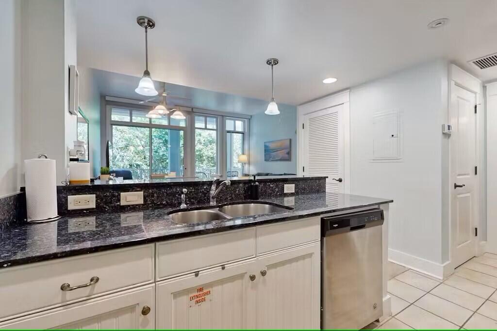 OBSERVATION POINT - Residential Lease