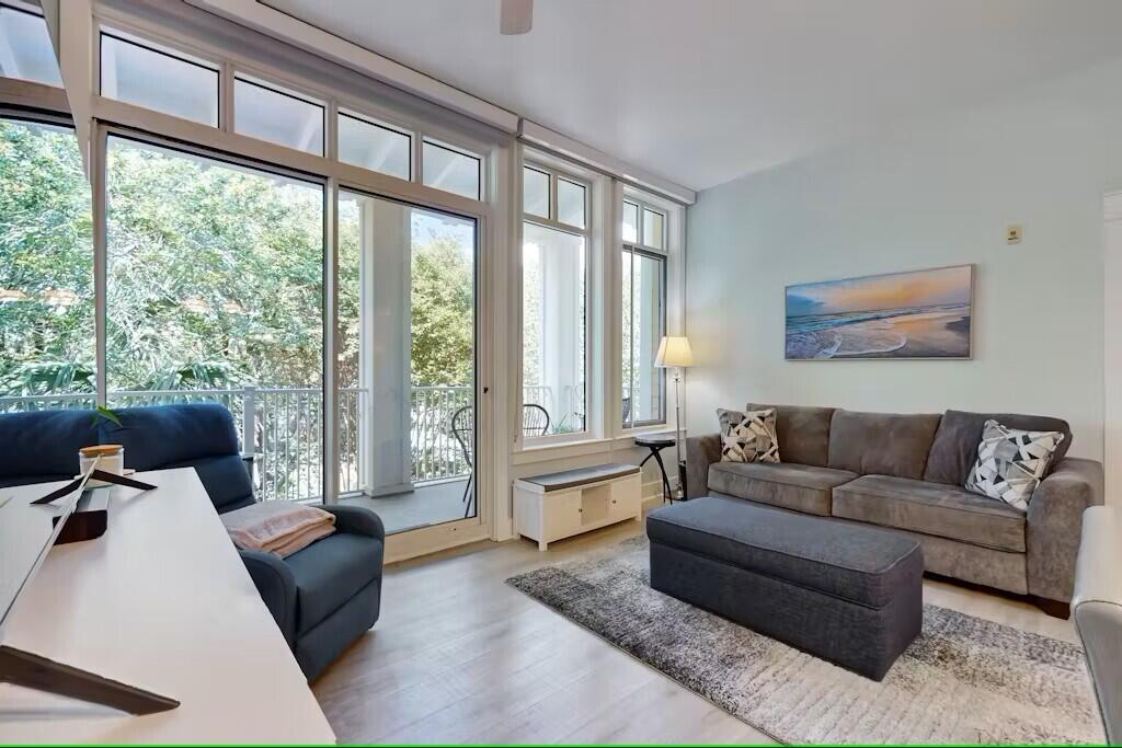 OBSERVATION POINT - Residential Lease