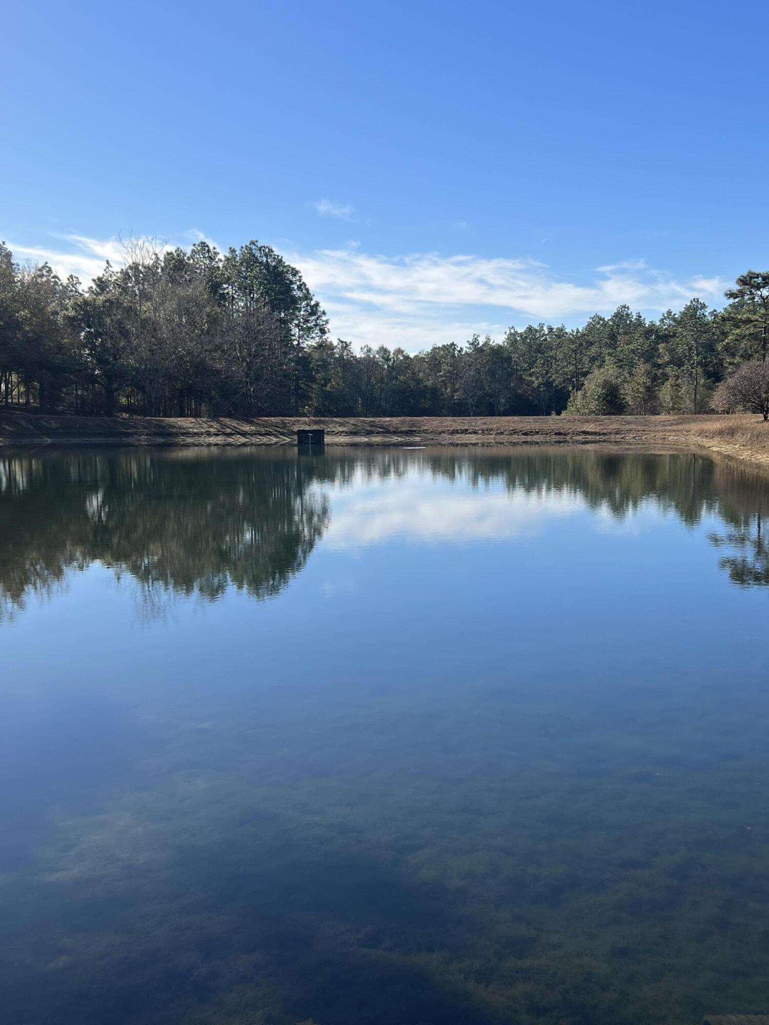 KENNEDY LAKE (UNRECORDED) - Land