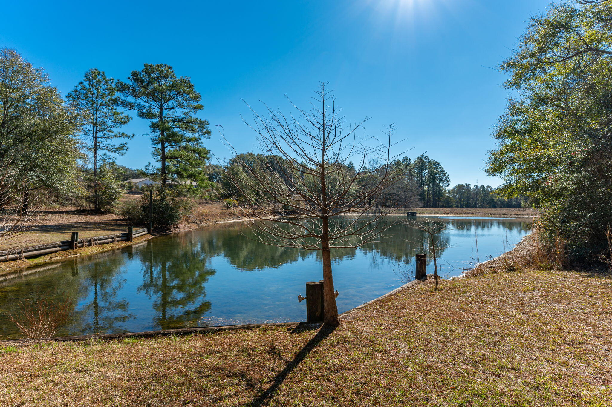 KENNEDY LAKE (UNRECORDED) - Land