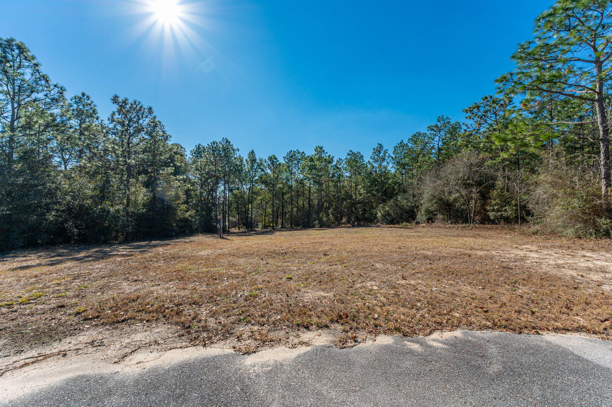 KENNEDY LAKE (UNRECORDED) - Land