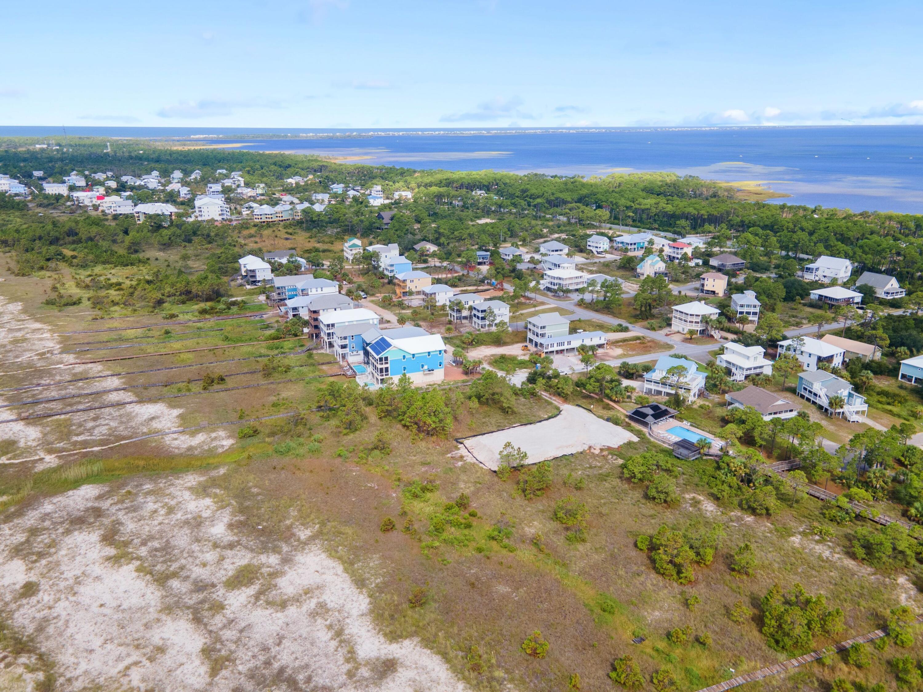 NO RECORDED SUBDIVISION - Land