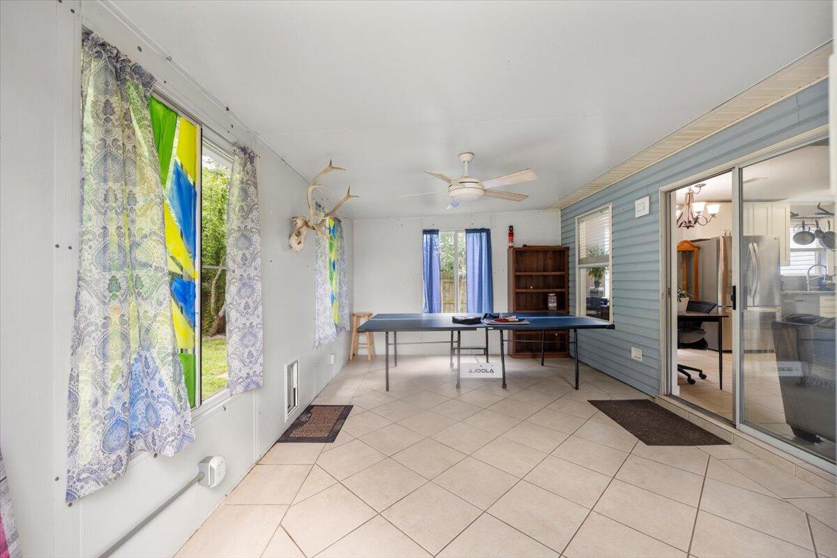 CARDINAL ESTATES - Residential