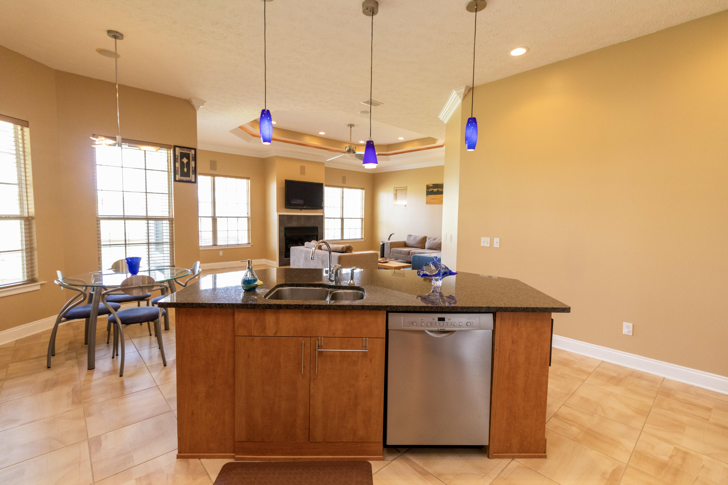 Colony Club - Residential