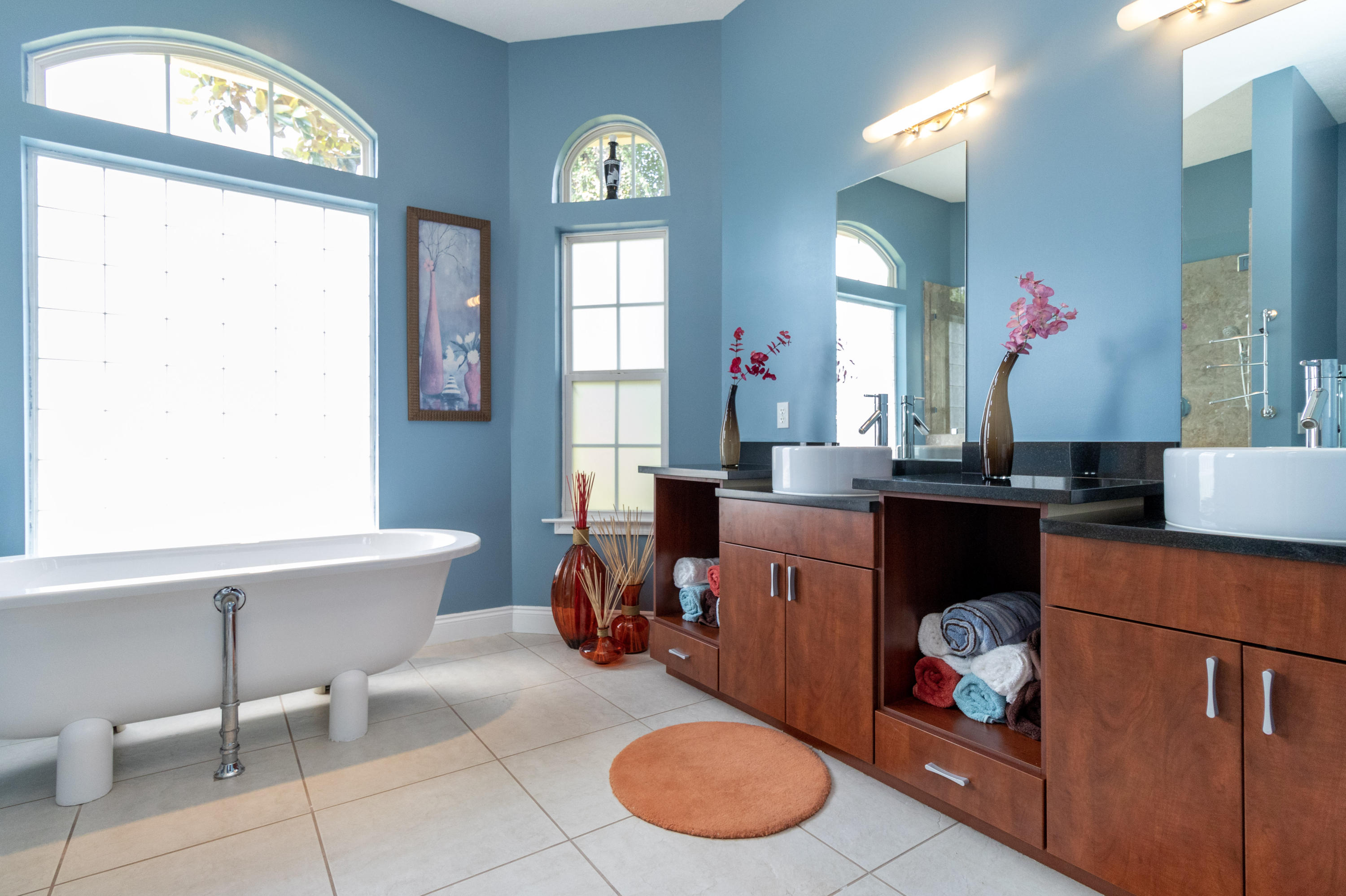 Colony Club - Residential