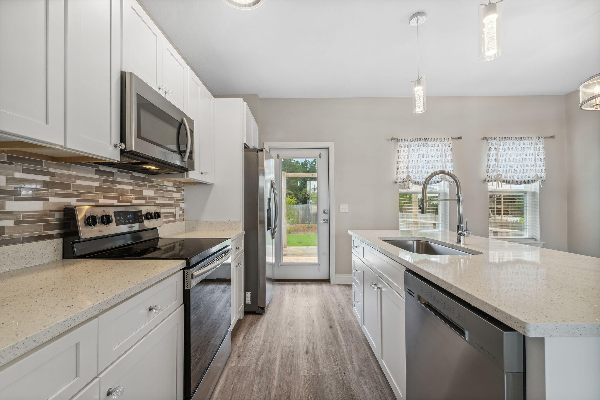 PINE TRACE - Residential Lease