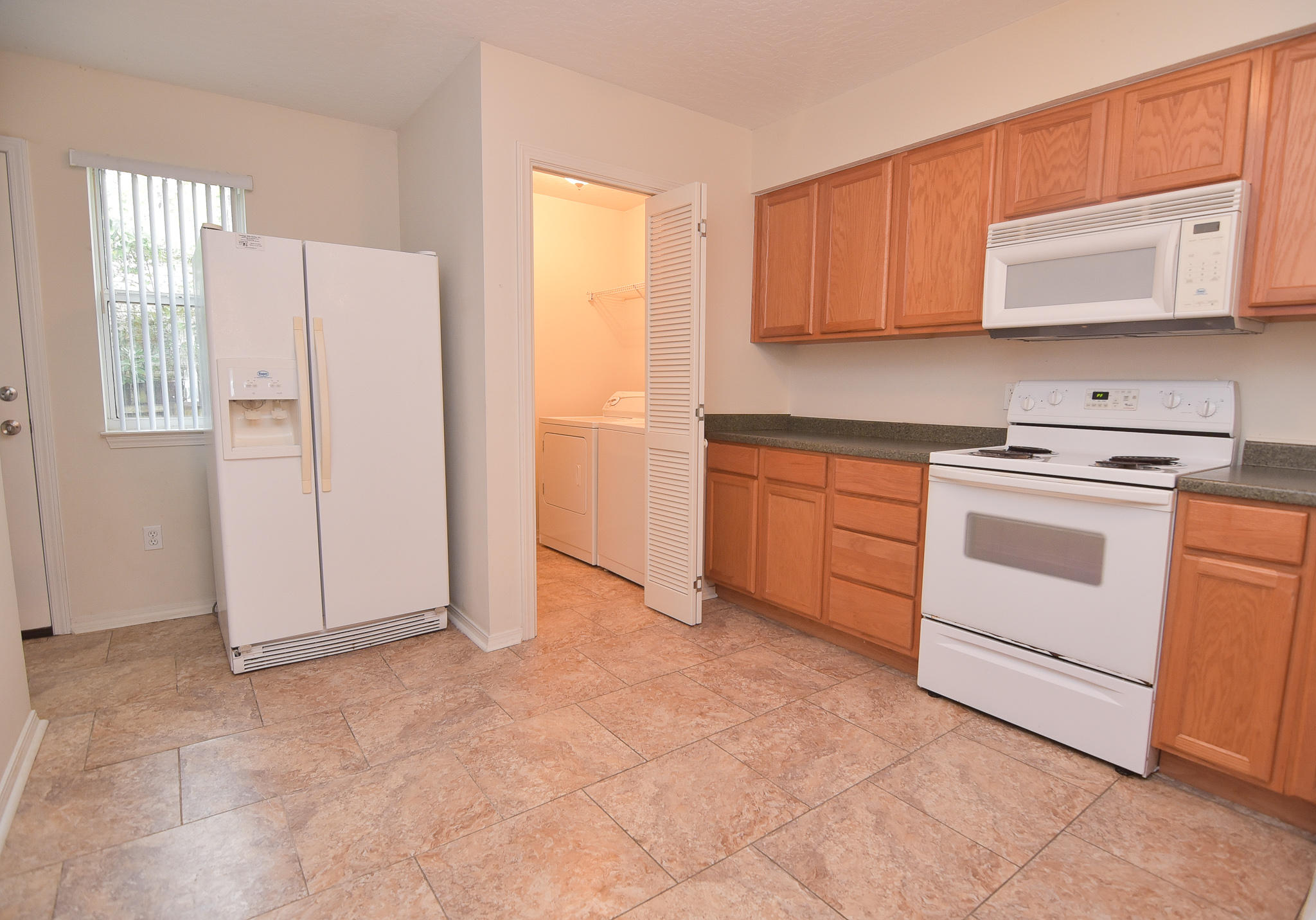 SHAY LIN TOWNHOMES - Residential