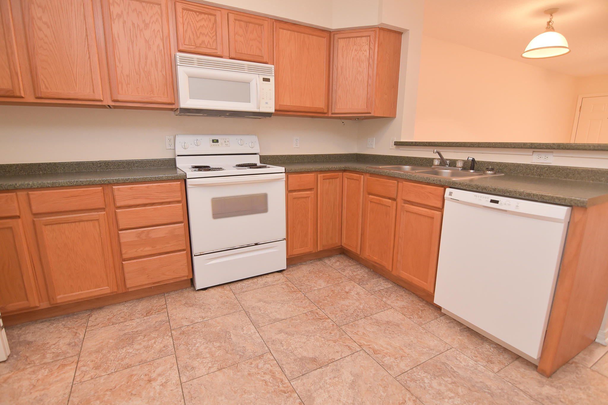 SHAY LIN TOWNHOMES - Residential