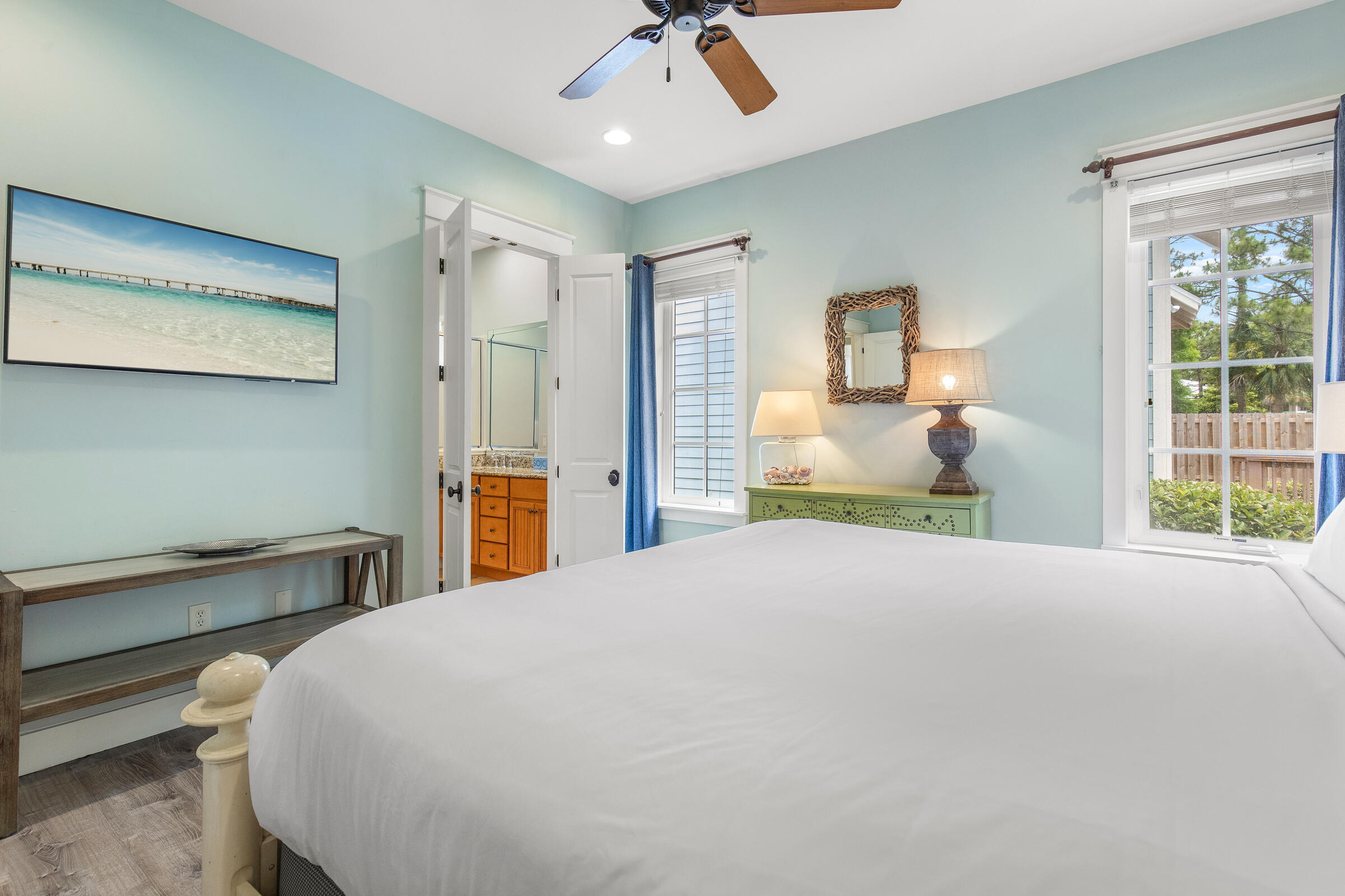 BUNGALOS AT SANDESTIN - Residential