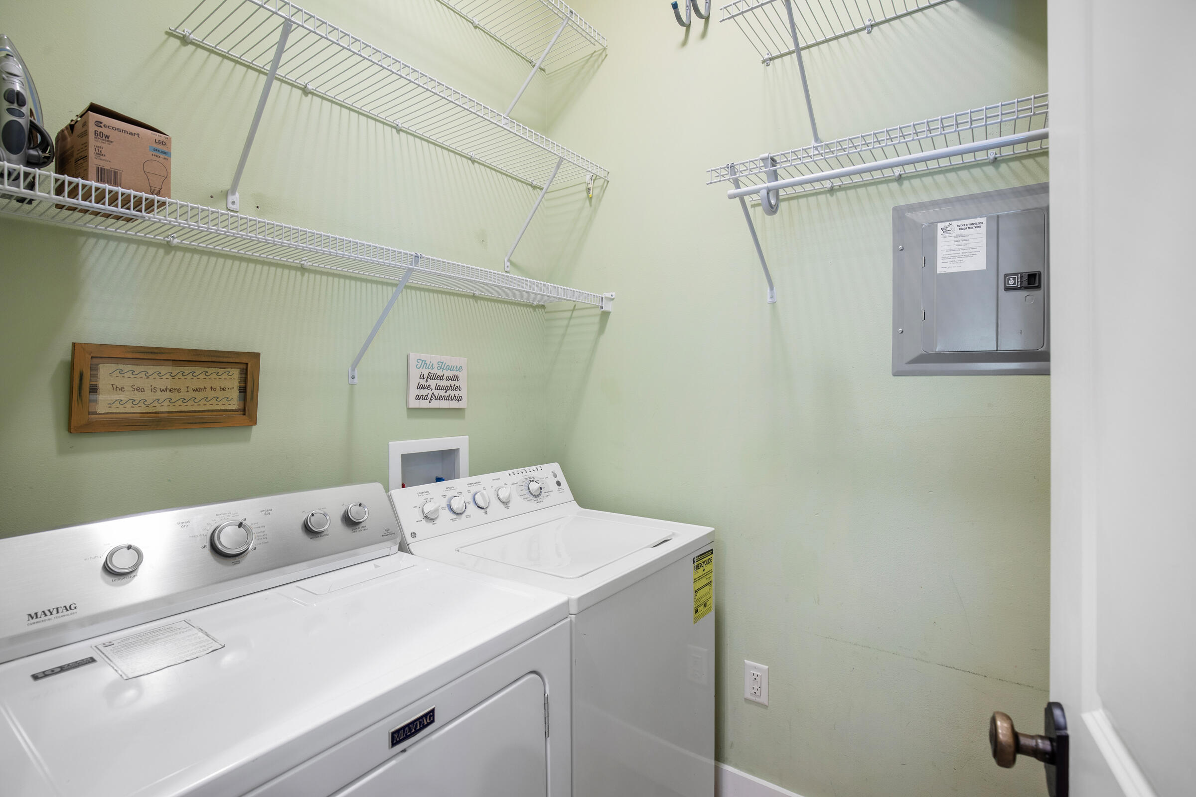 BUNGALOS AT SANDESTIN - Residential