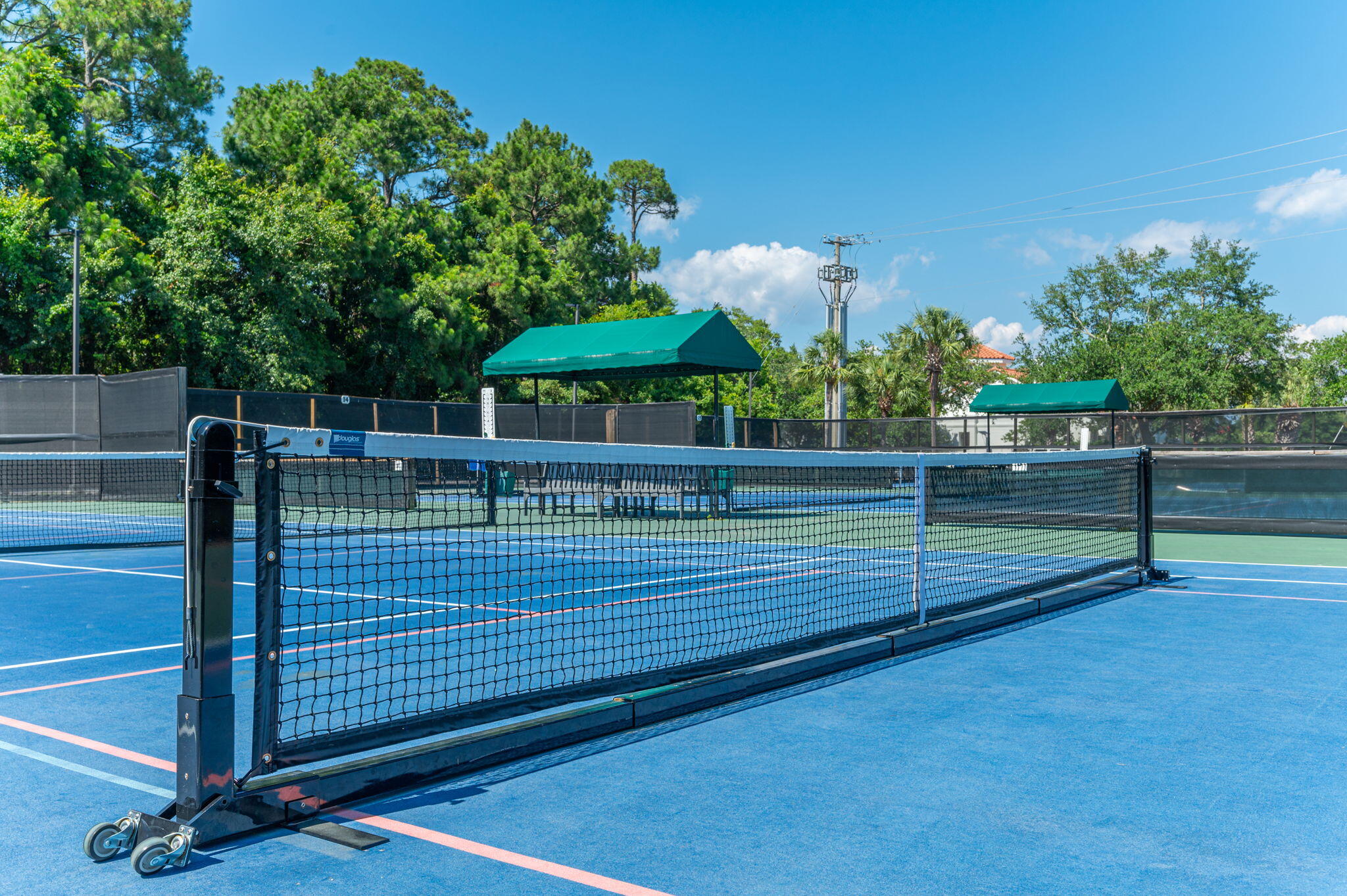 BUNGALOS AT SANDESTIN - Residential