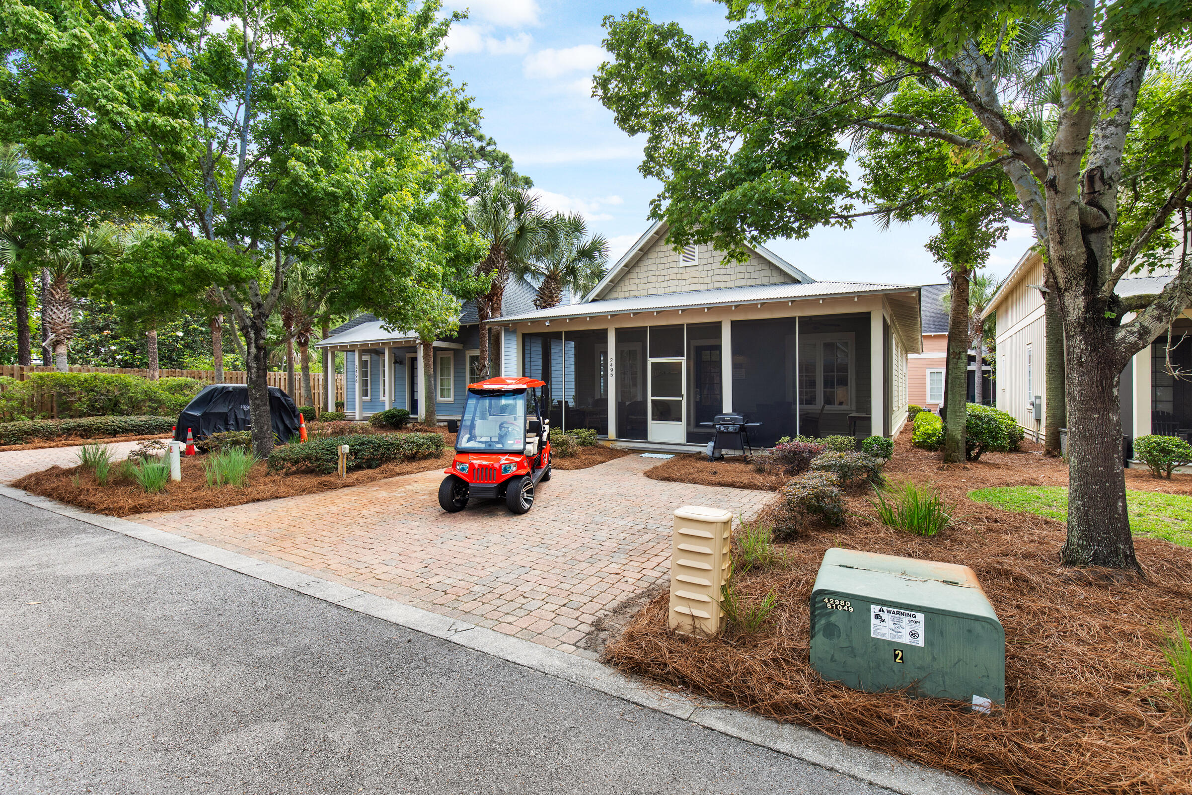 BUNGALOS AT SANDESTIN - Residential