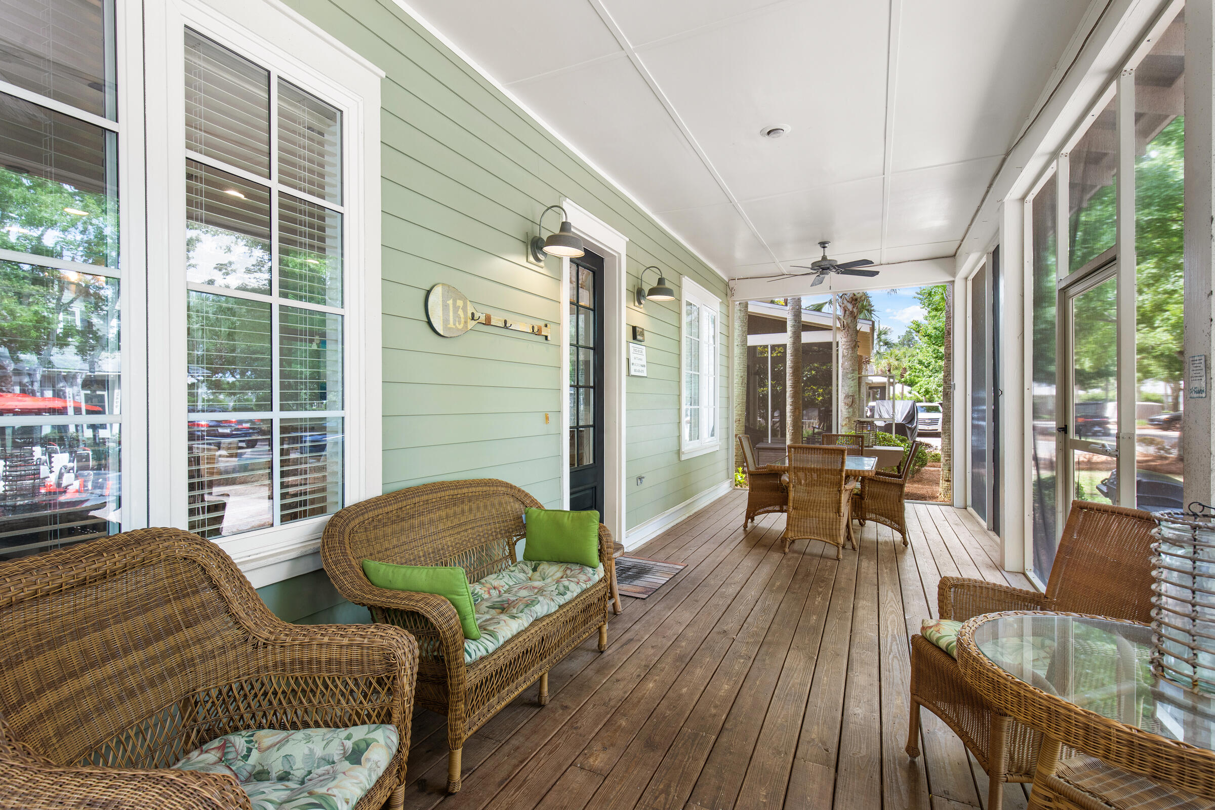 BUNGALOS AT SANDESTIN - Residential