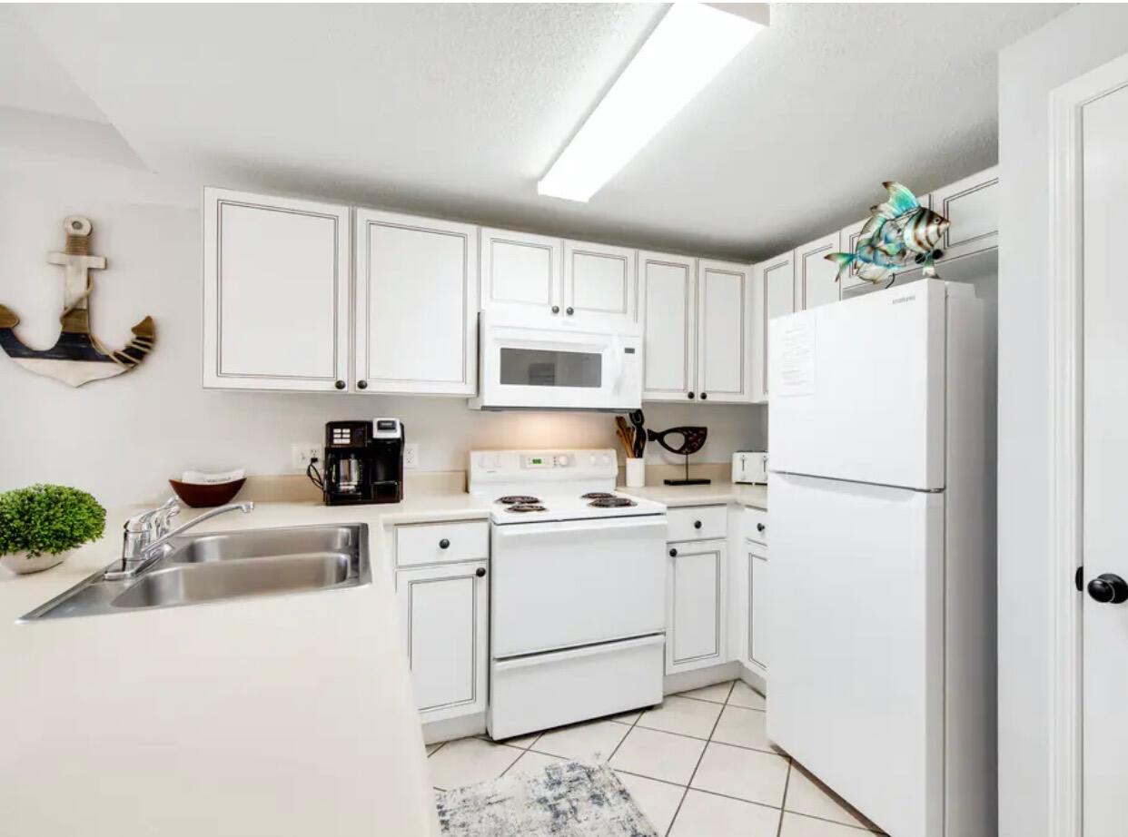 CIBONEY CONDO - Residential