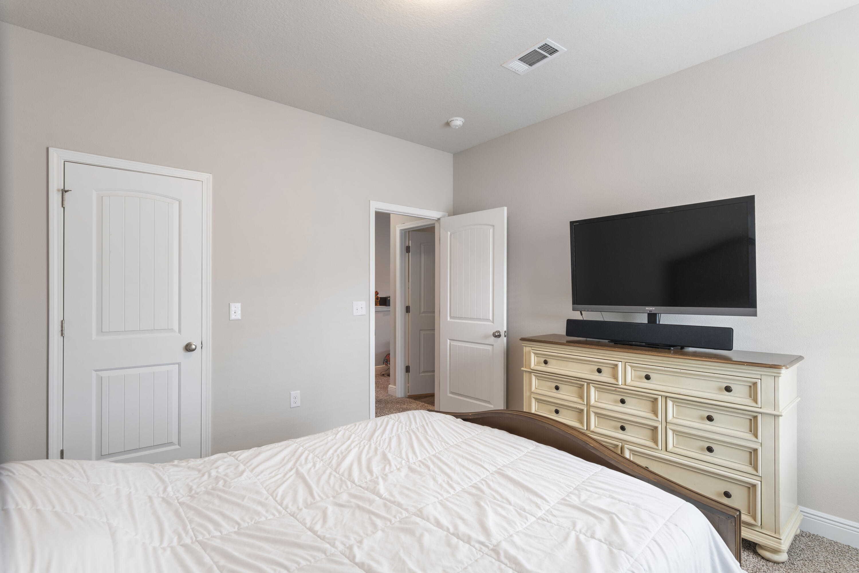 STONEGATE - Residential