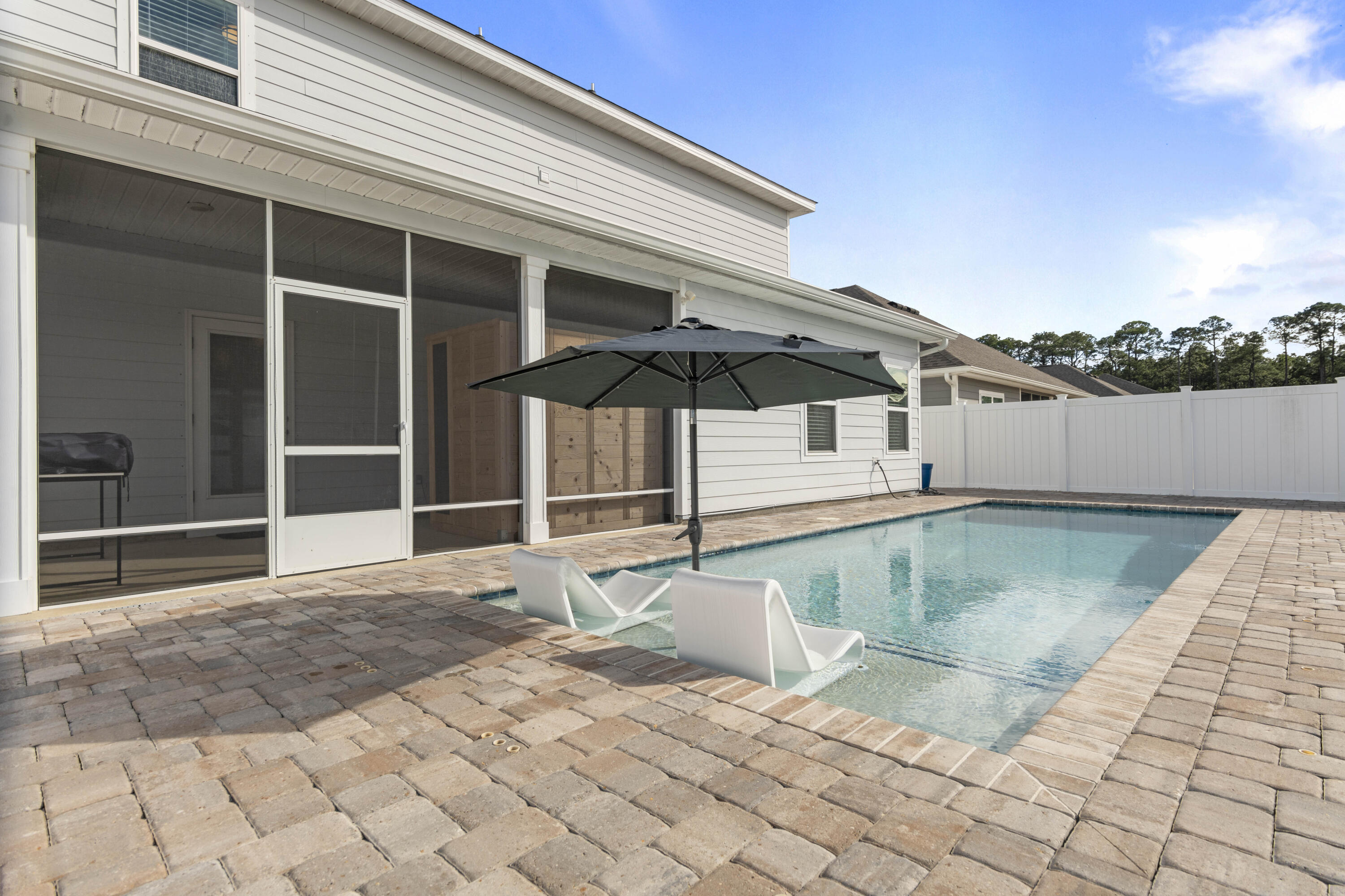 STONEGATE - Residential