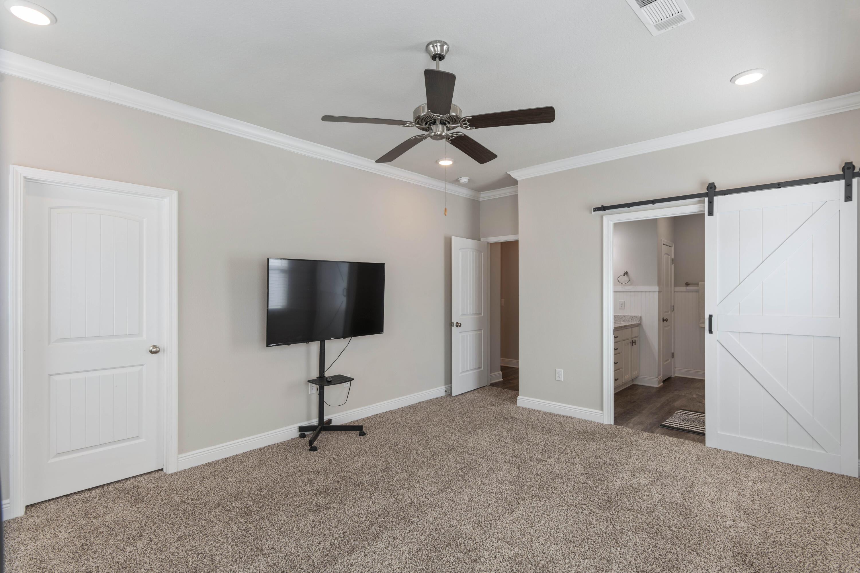 STONEGATE - Residential