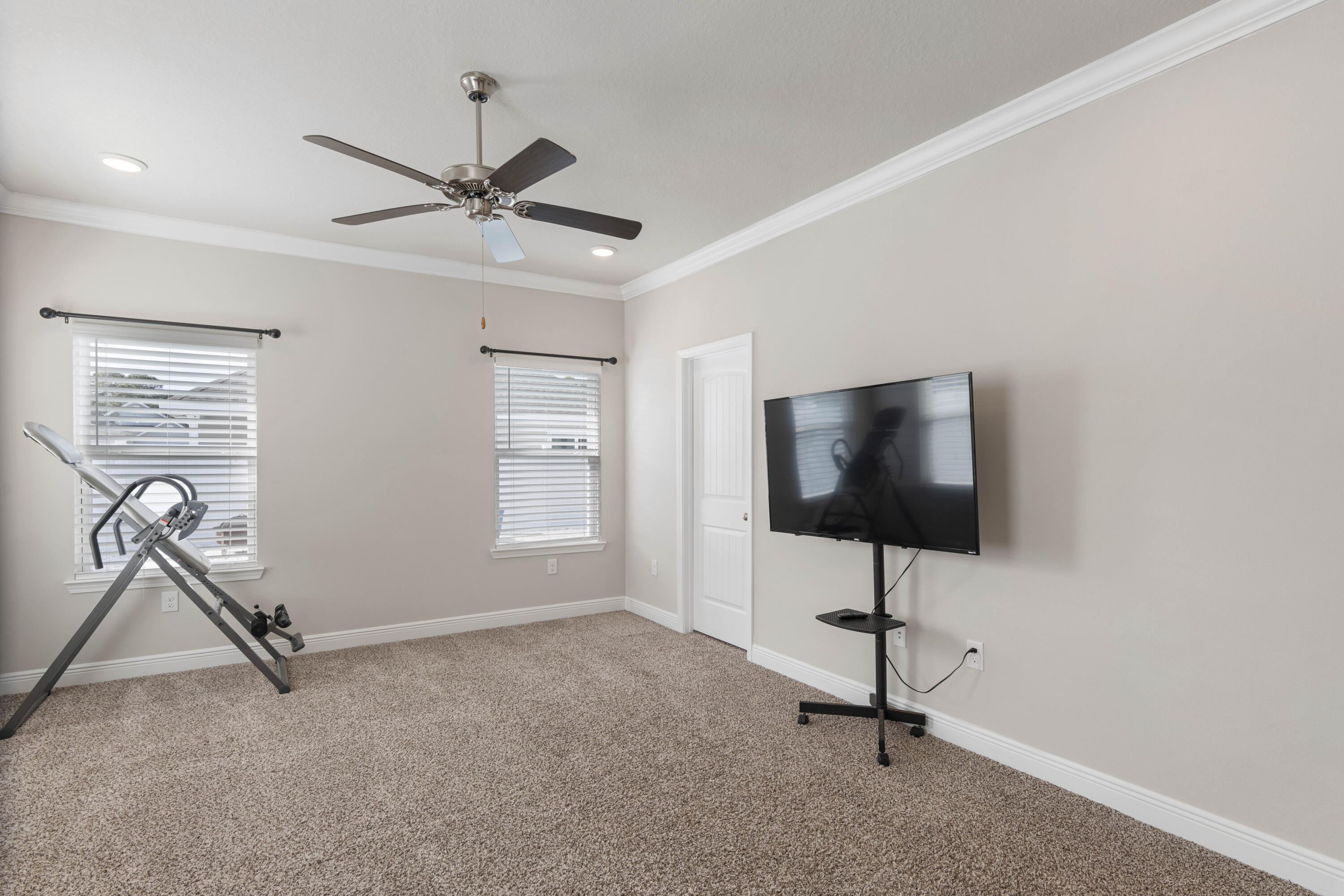 STONEGATE - Residential