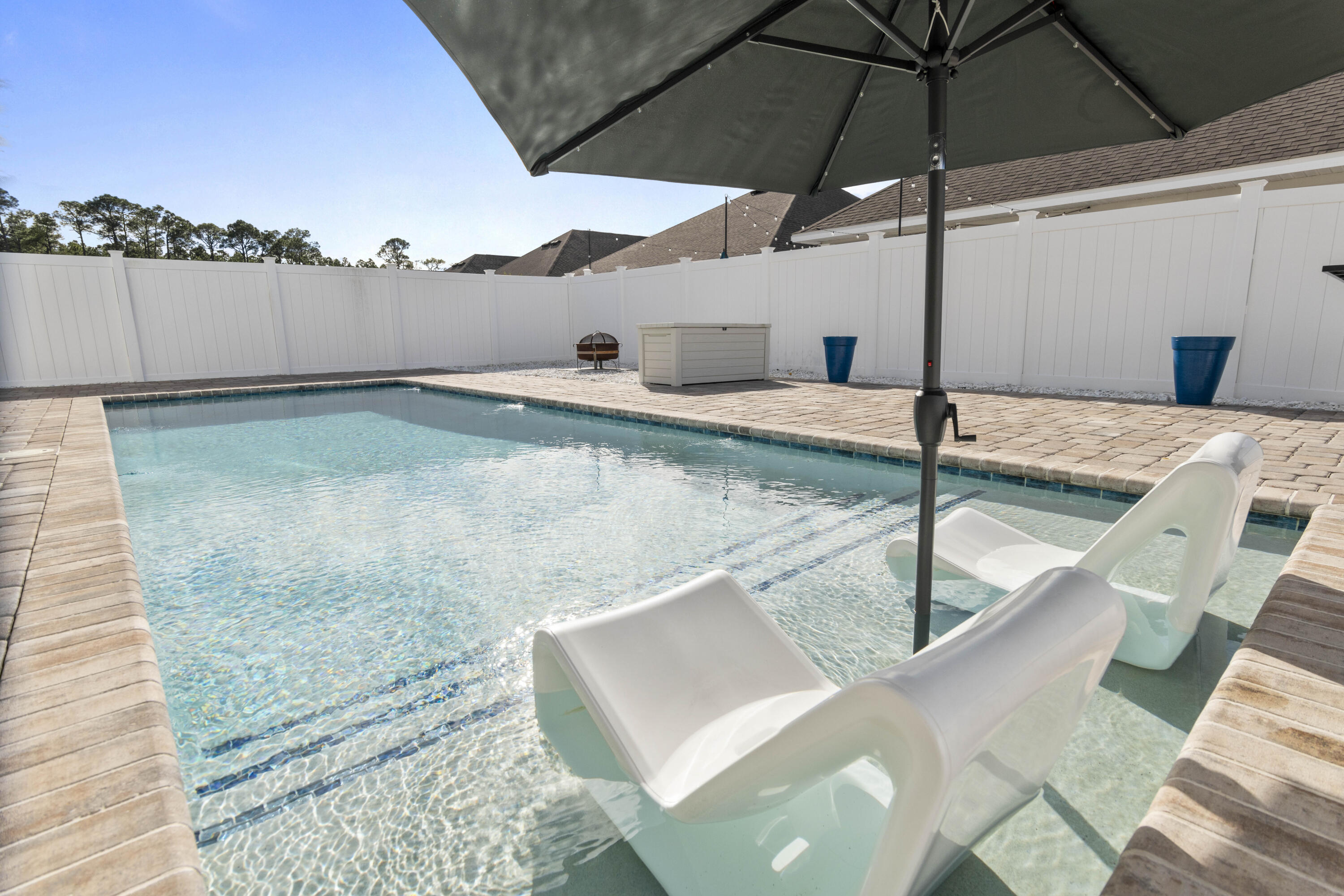 STONEGATE - Residential