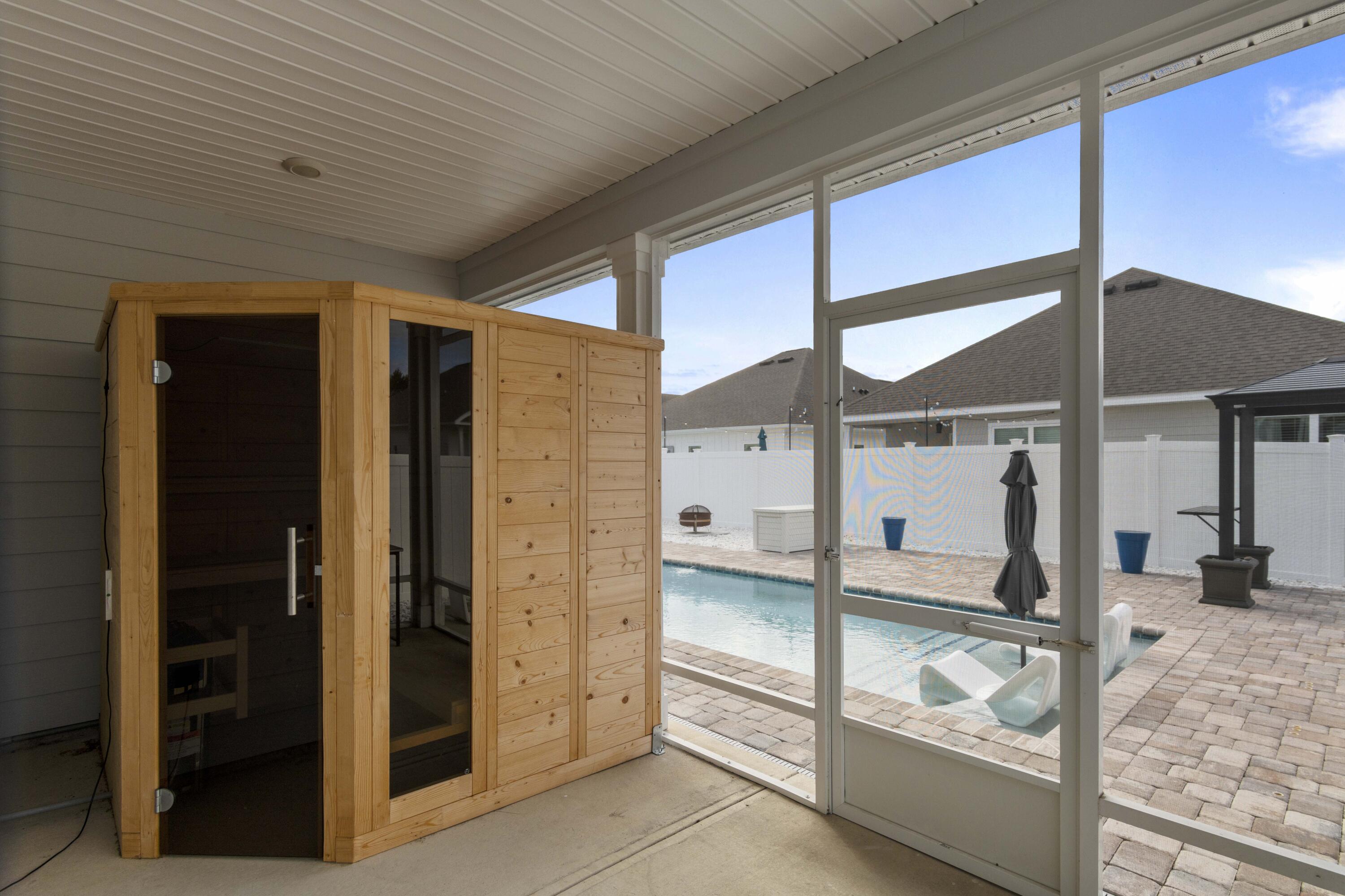 STONEGATE - Residential