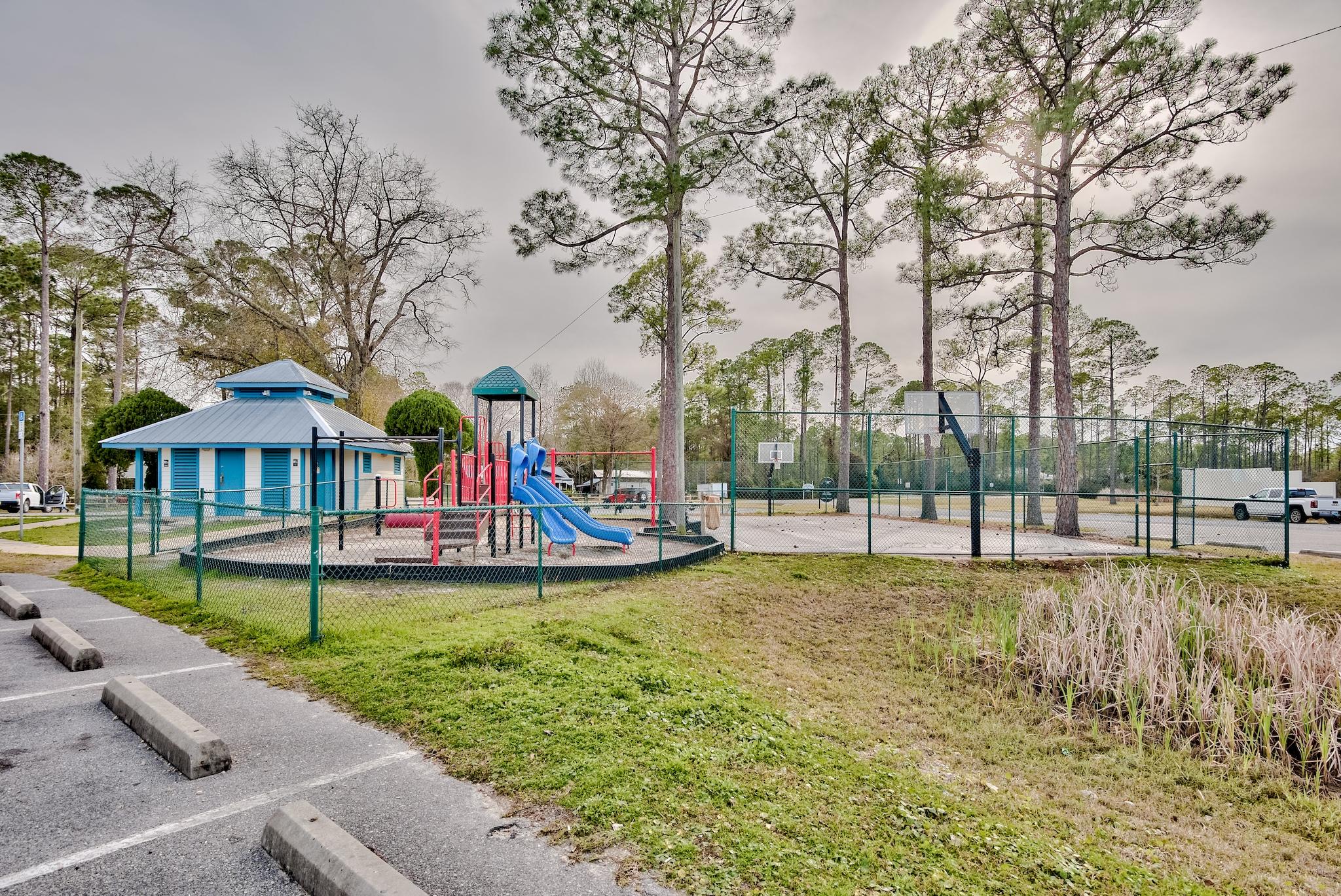 TOWN OF SANTA ROSA - Residential