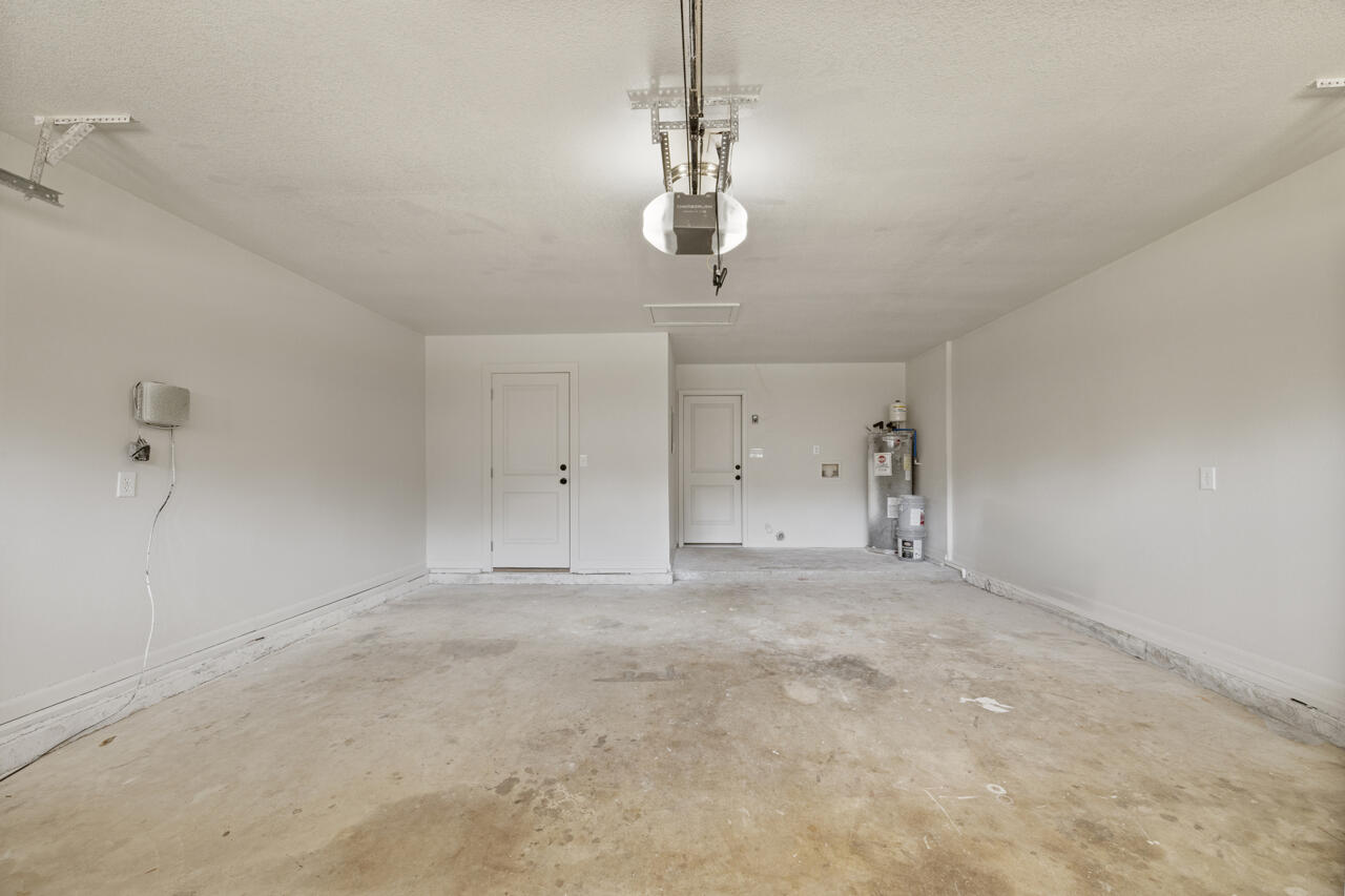 PINEWOOD ESTATES - Residential
