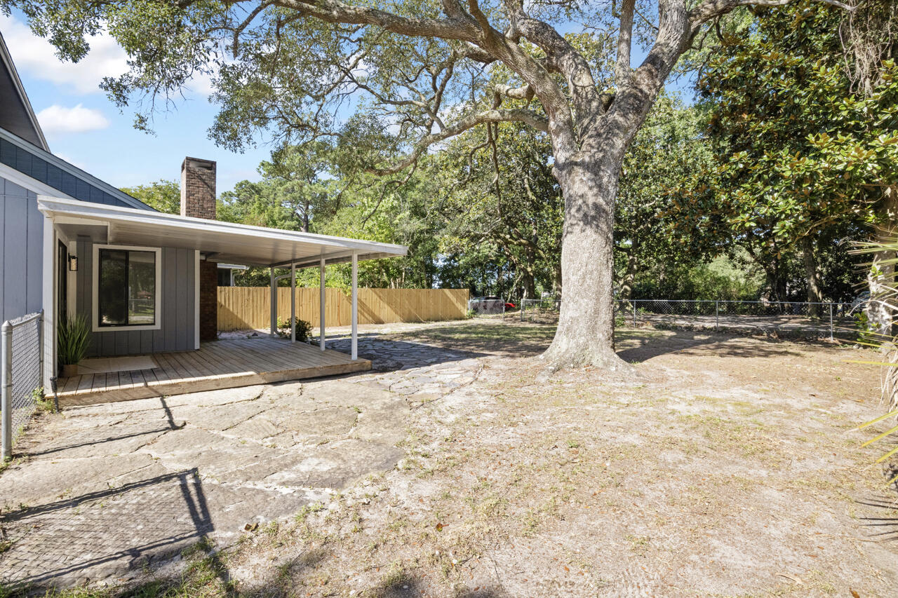 PINEWOOD ESTATES - Residential