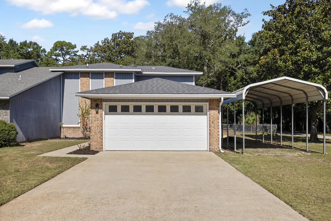 PINEWOOD ESTATES - Residential