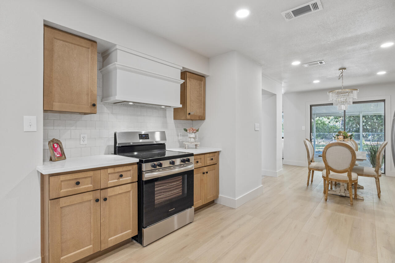 PINEWOOD ESTATES - Residential