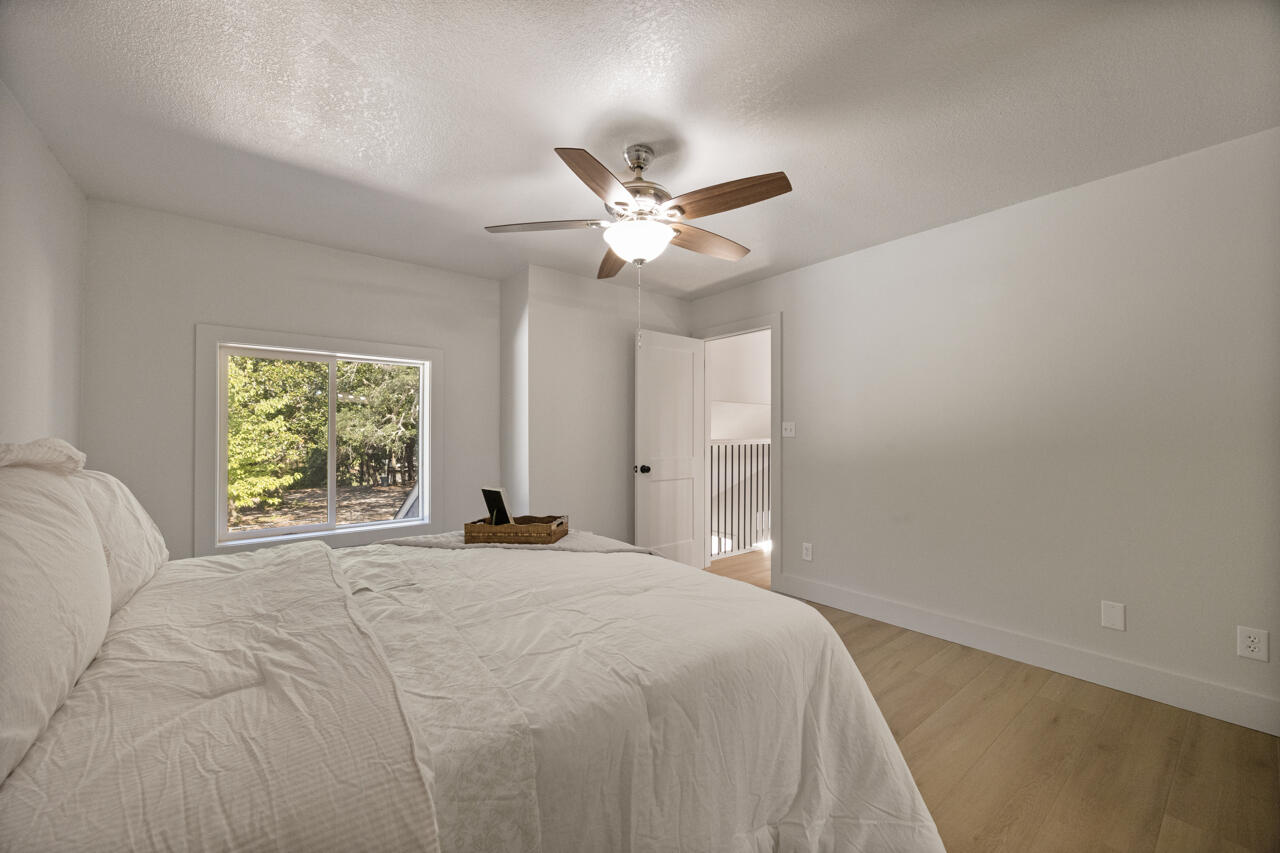 PINEWOOD ESTATES - Residential