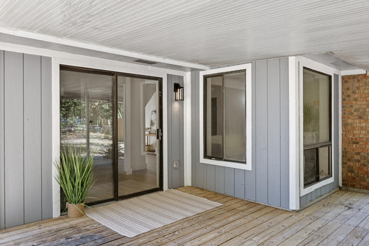 PINEWOOD ESTATES - Residential