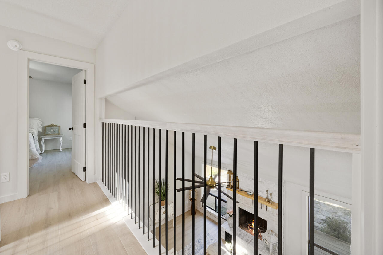 PINEWOOD ESTATES - Residential