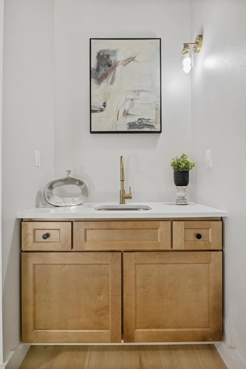 PINEWOOD ESTATES - Residential