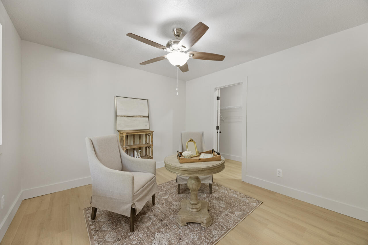 PINEWOOD ESTATES - Residential