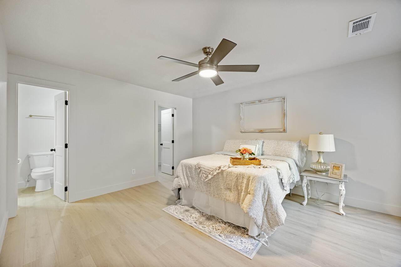 PINEWOOD ESTATES - Residential