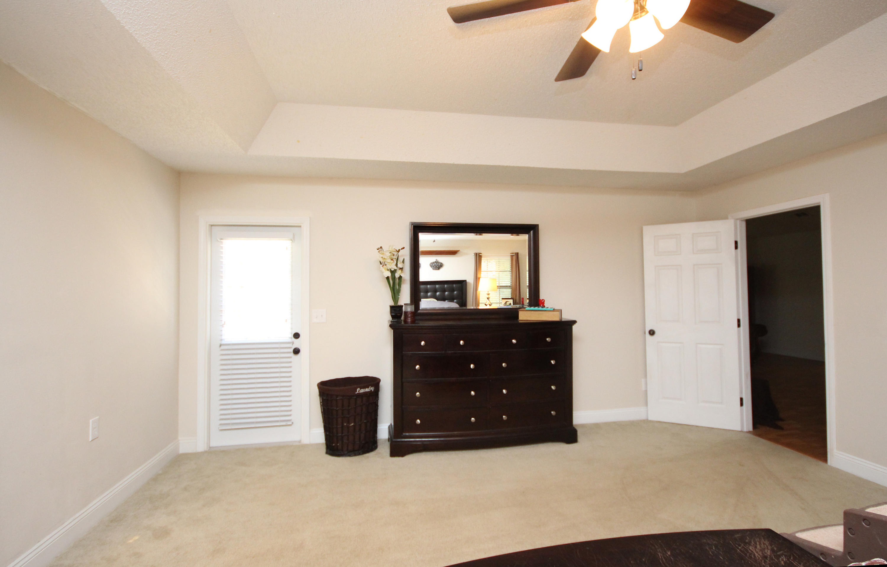 MARY ESTHER MANOR - Residential