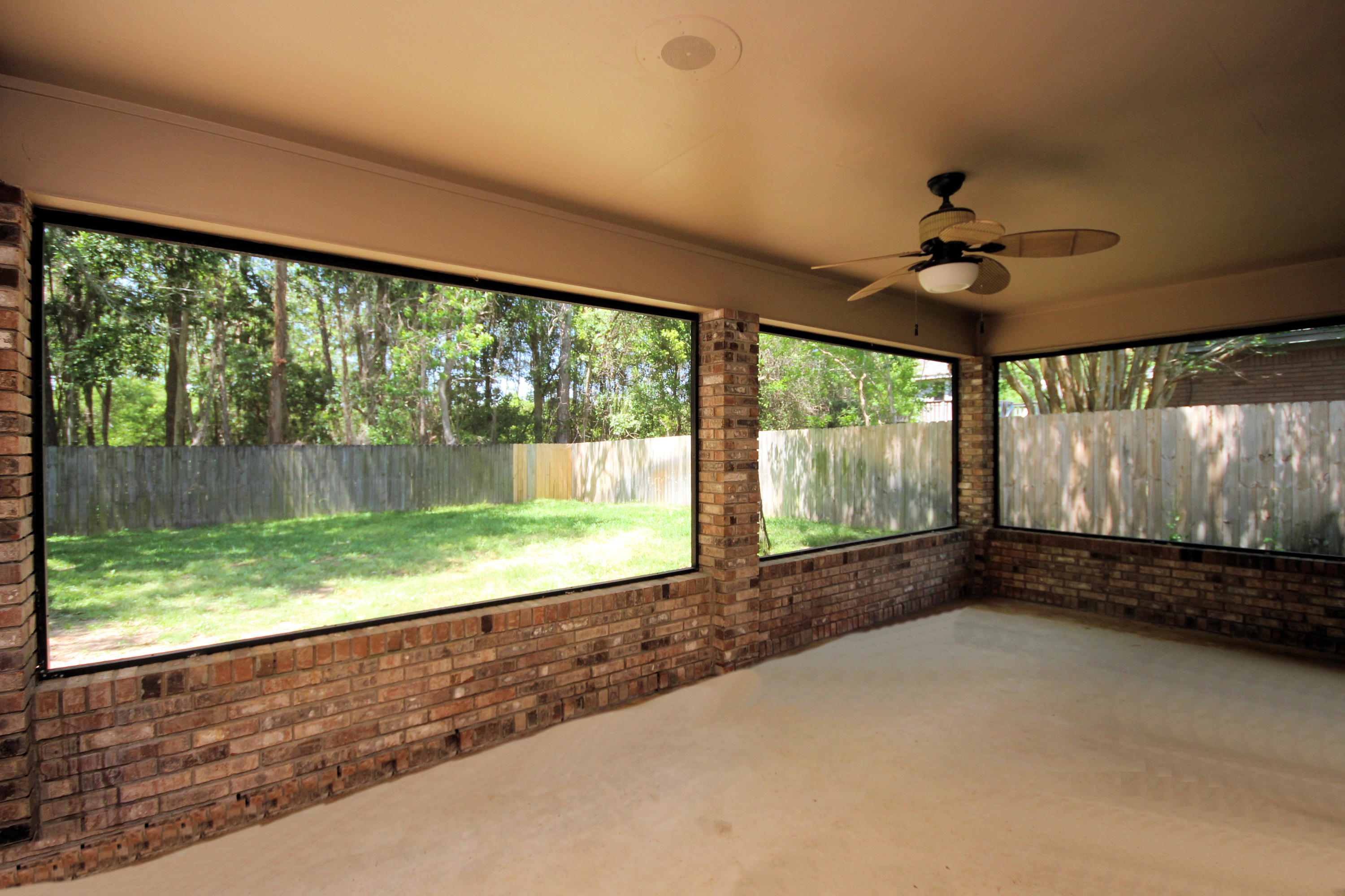 MARY ESTHER MANOR - Residential