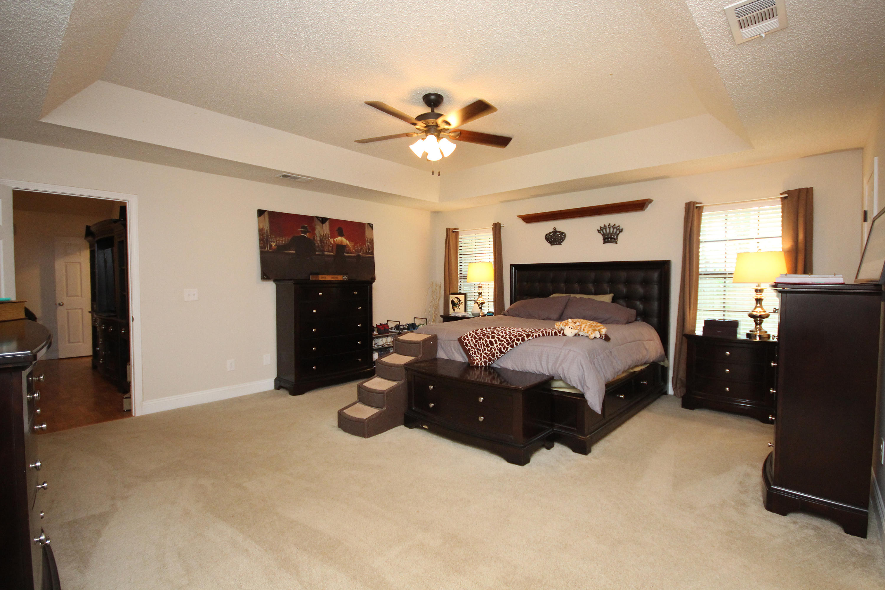 MARY ESTHER MANOR - Residential