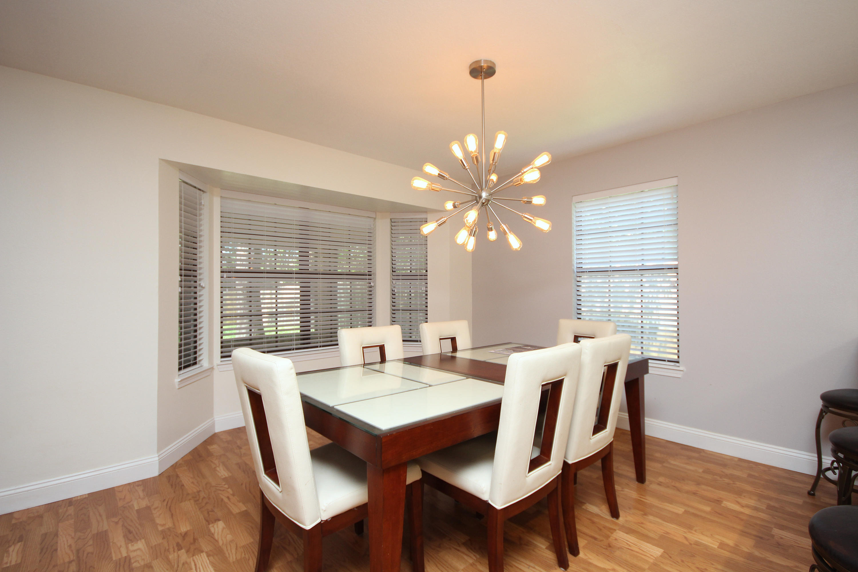 MARY ESTHER MANOR - Residential