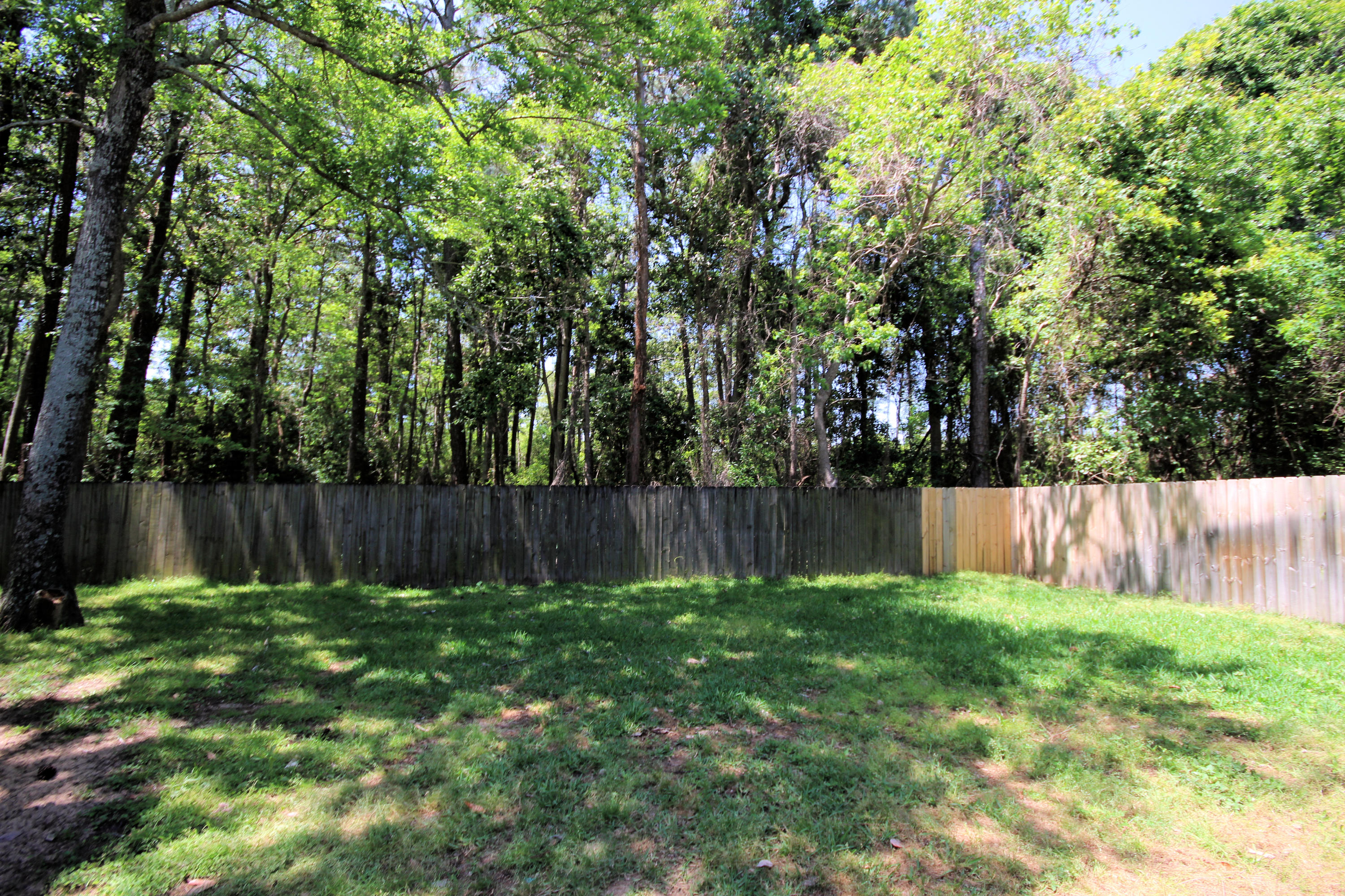 MARY ESTHER MANOR - Residential