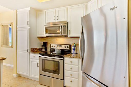 SILVER BEACH TOWERS - Residential