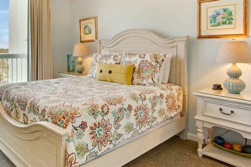 SILVER BEACH TOWERS - Residential